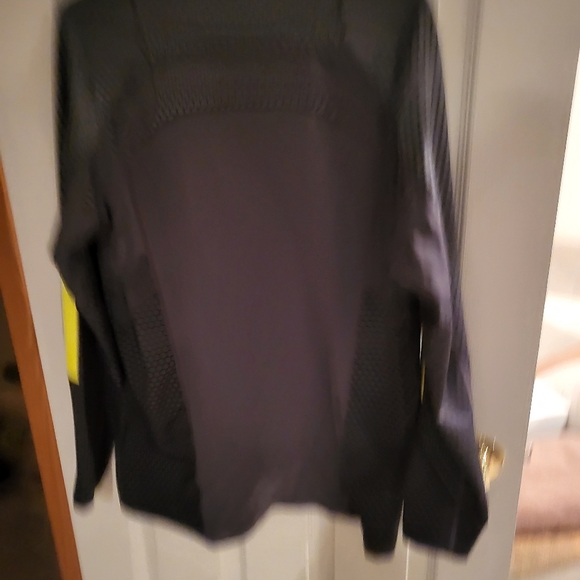 Exercising Clothing - Picture 5 of 7